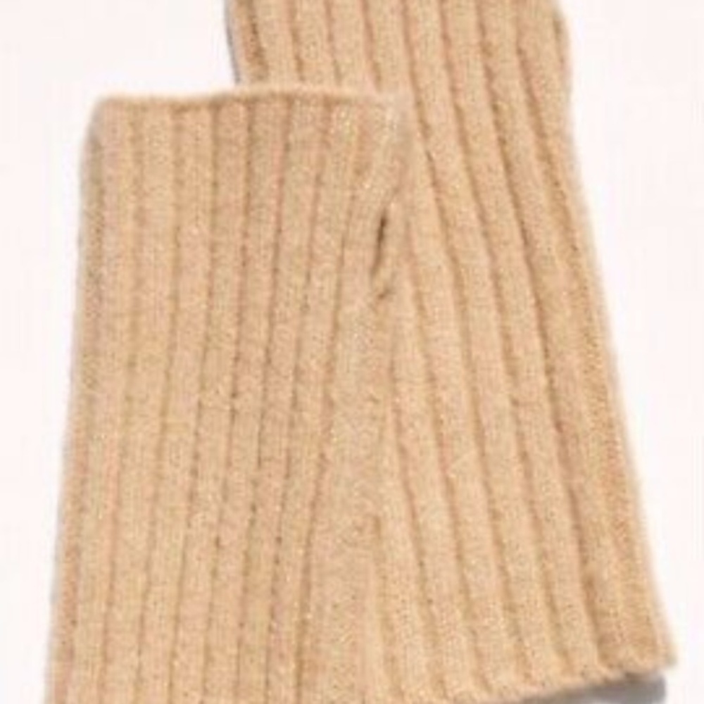 Free People Outside The lInes Tan Arm Warmers - Picture 3 of 3